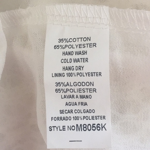 Gorgeous white crochet top with attached camisole - Picture 6 of 6